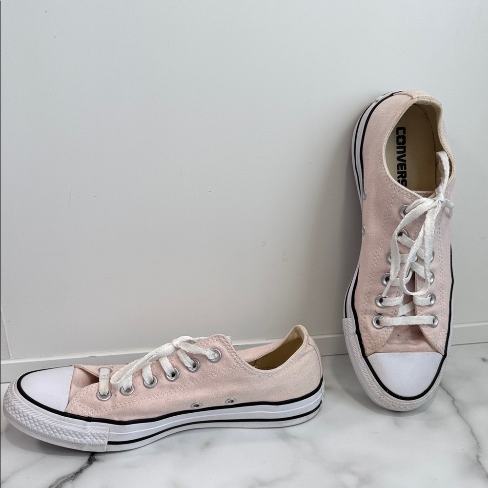 Converse Low Top Sneakers in Pale Pink and White women’s 8 - Picture 3 of 11
